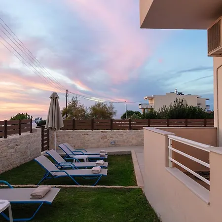 Holiday home 7 Bedroom With Pool, 700m From The Beach! Prinos (Crete)