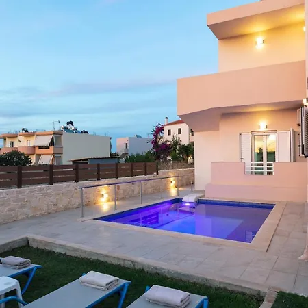 7 Bedroom With Pool, 700m From The Beach! * Prinos (Crete)