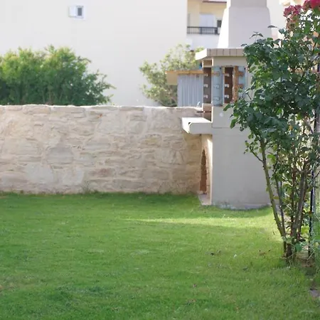 בית נופש 7 Bedroom With Pool, 700m From The Beach! *