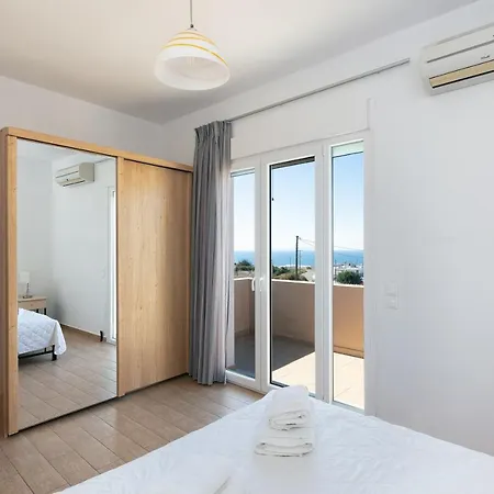 בית נופש 7 Bedroom With Pool, 700m From The Beach! *