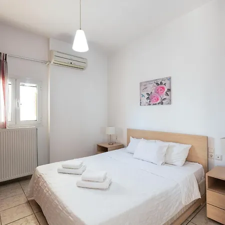 בית נופש 7 Bedroom With Pool, 700m From The Beach!